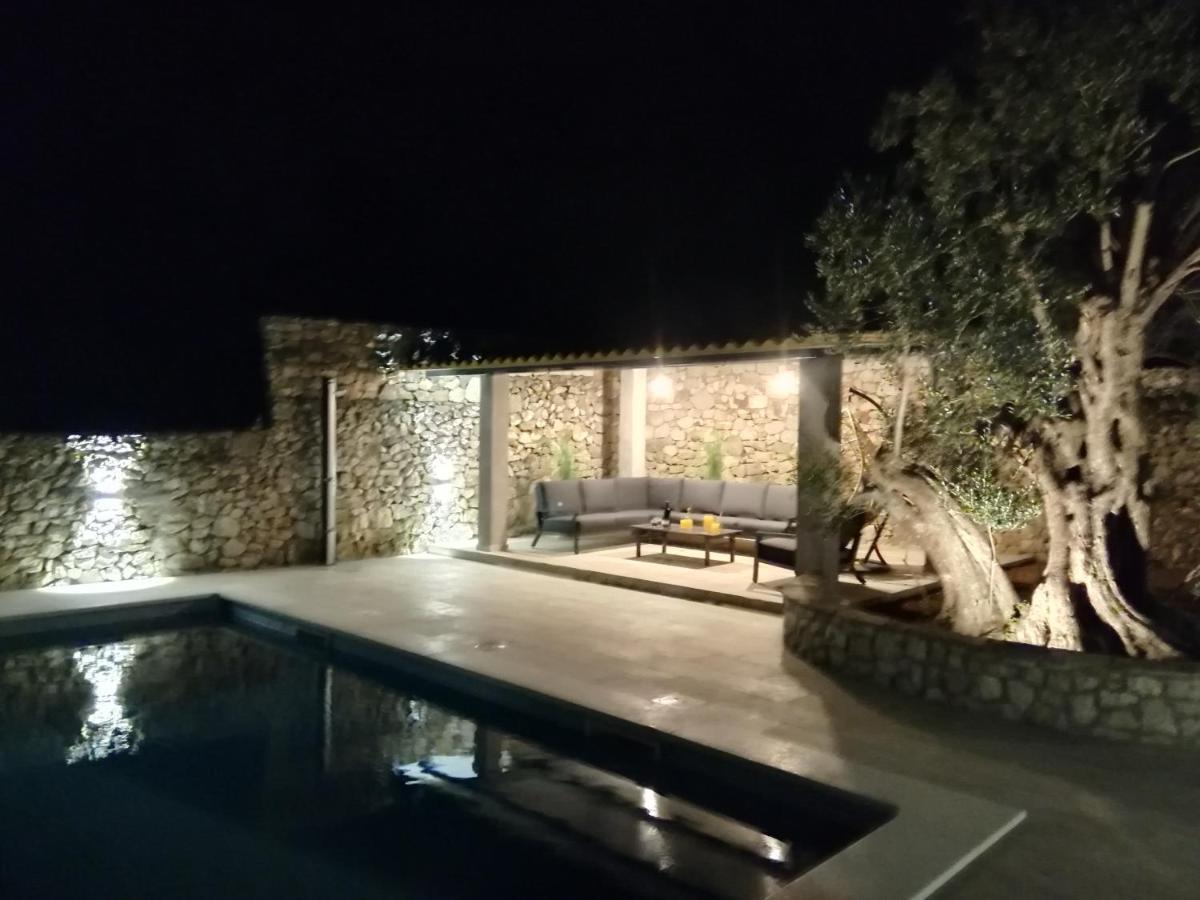 Olive Tree - House With Pool Villa Vinišće Exteriör bild